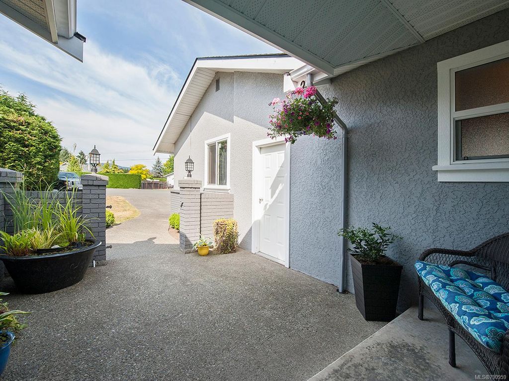 listing image 16042338570717778842