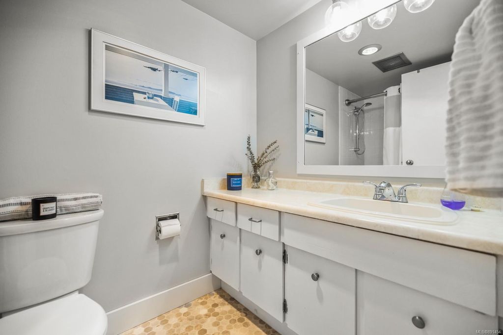 listing image 16045764059040134089