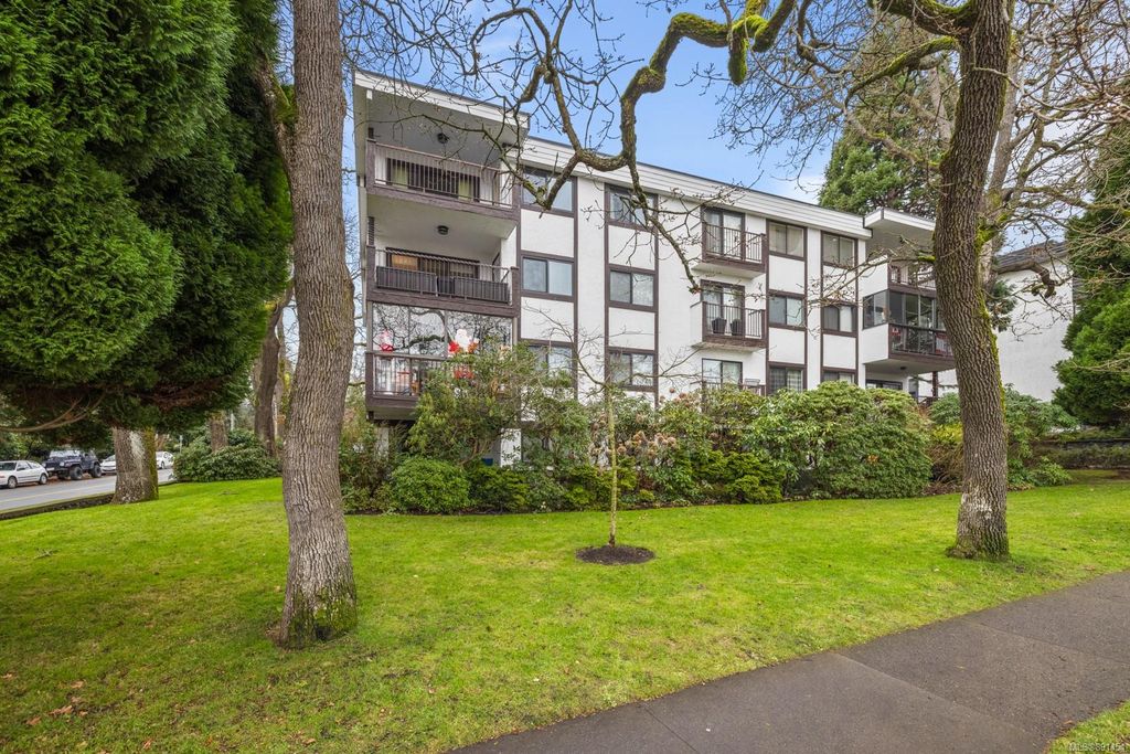listing image 16049943902951730645