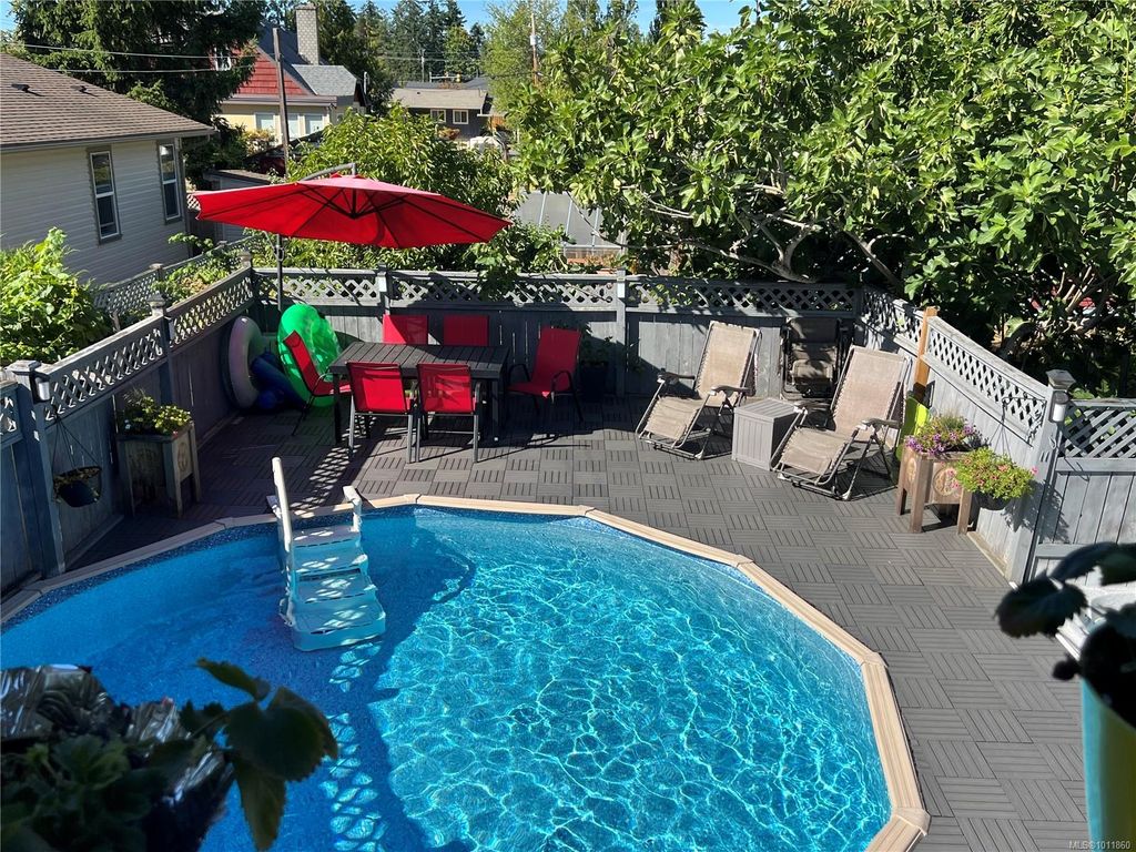 listing image 16048621165449382229