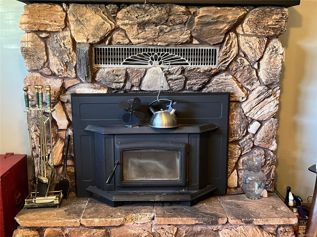 listing image 16049785072002110212