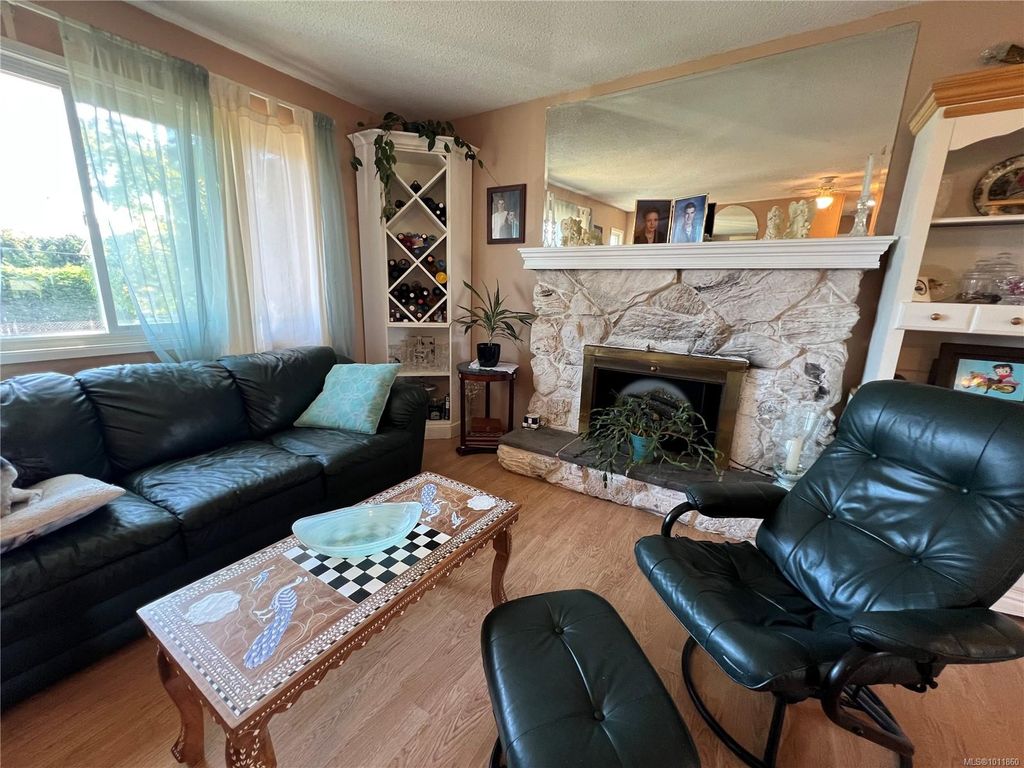 listing image 16047202661713111677