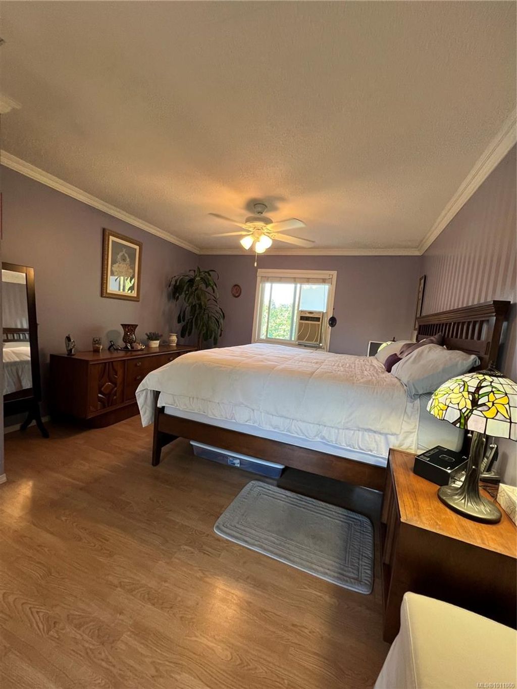 listing image 16044759933302169840