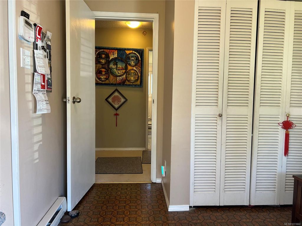 listing image 16040371025400325548