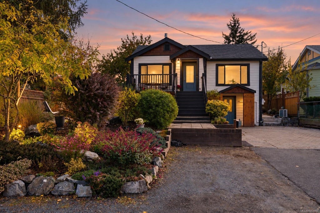 3023 DONALD ST, SAANICH, BC V9A 1Y1 - Image 1359897404.jpeg?d=l