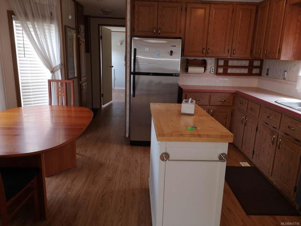 listing image 16047977171697588642