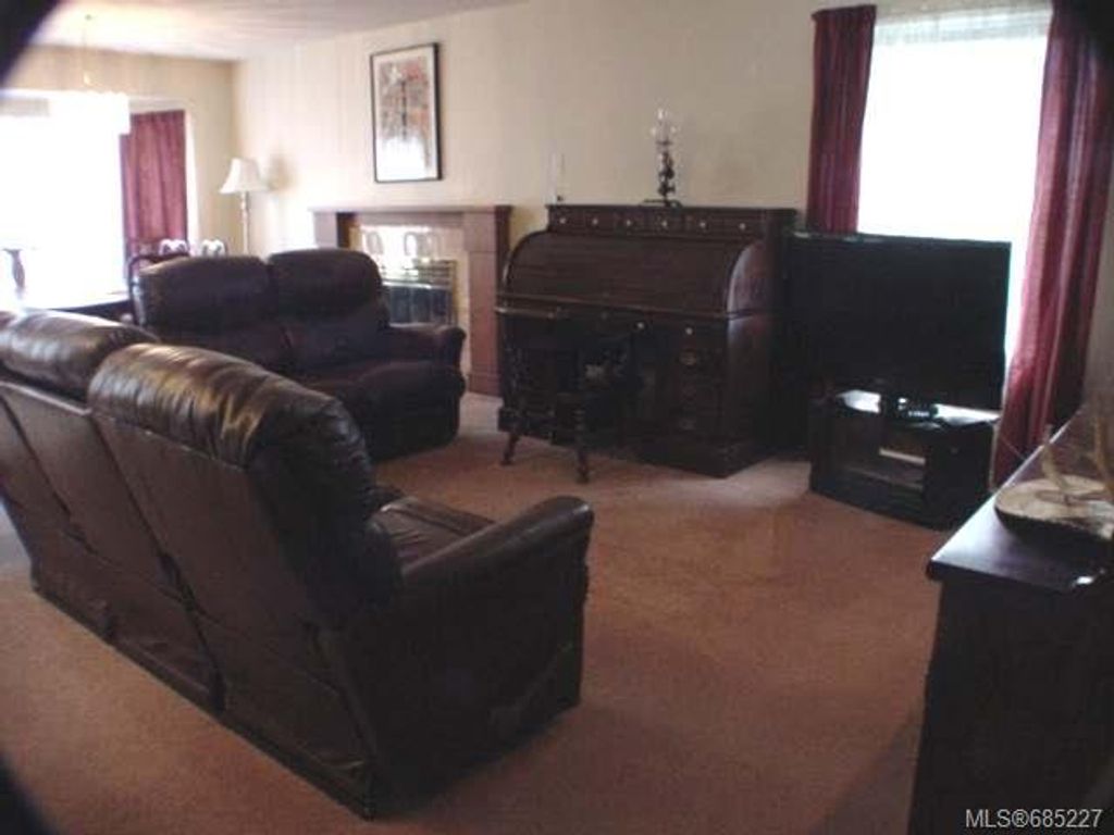 listing image 16046500039810504958