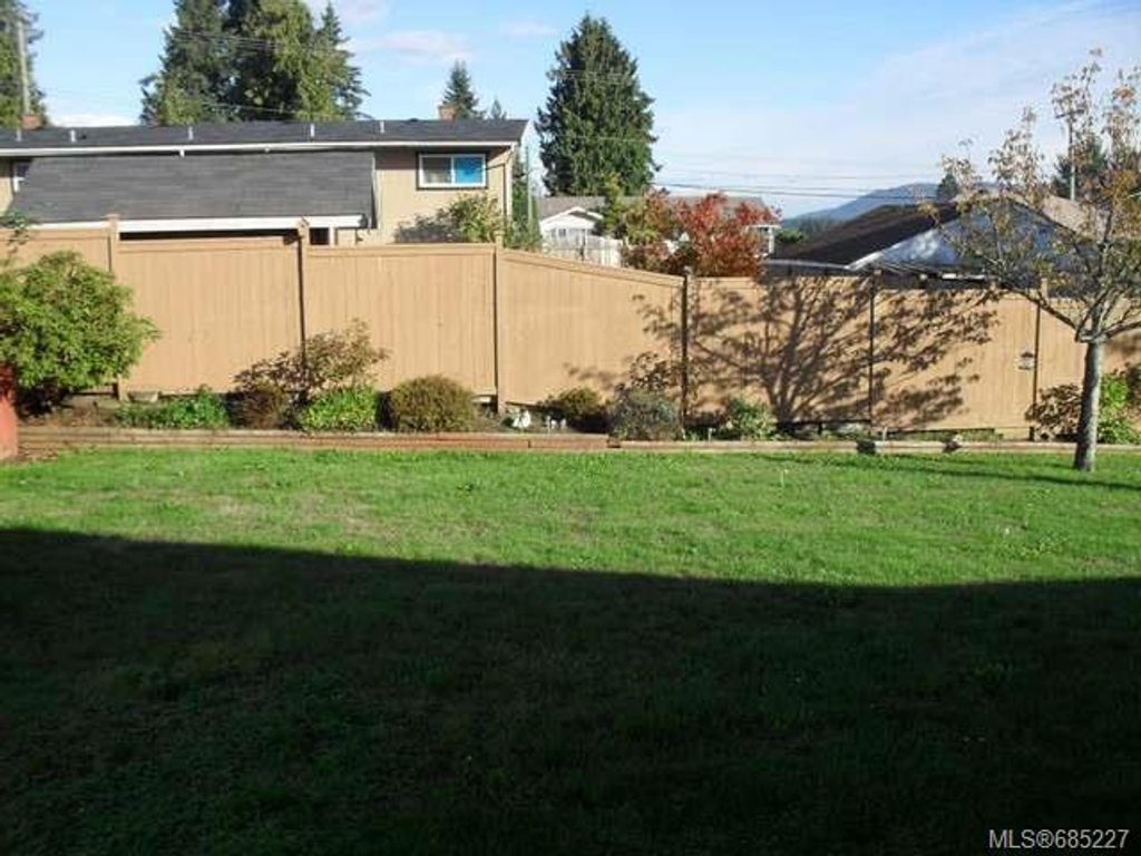 listing image 16046669399751991167