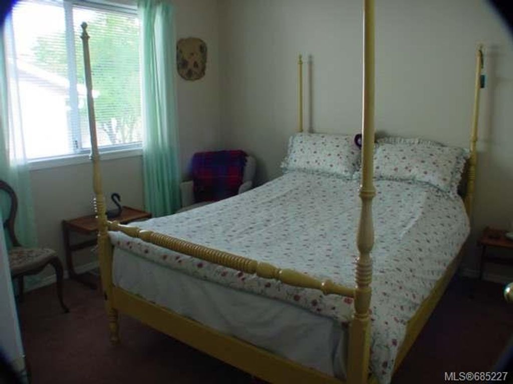listing image 16046890258979178684
