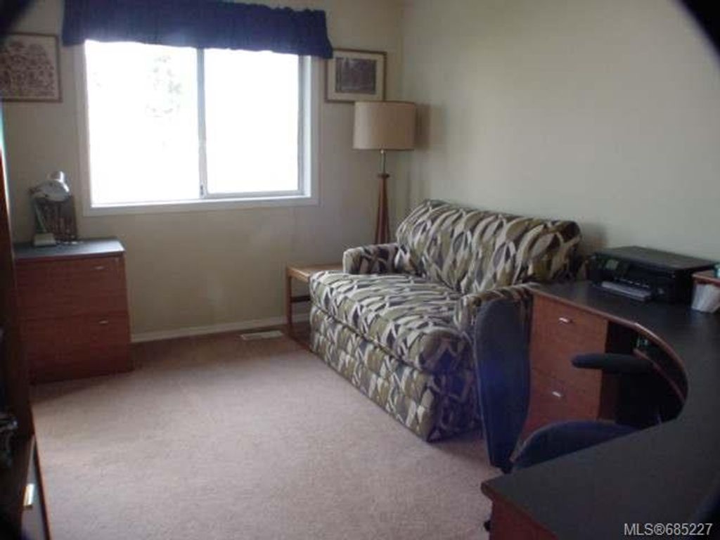 listing image 16048402051251707405