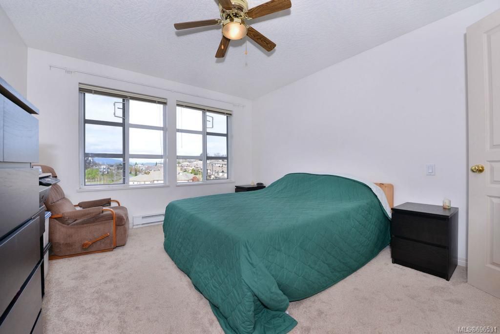 listing image 16046017752753668424