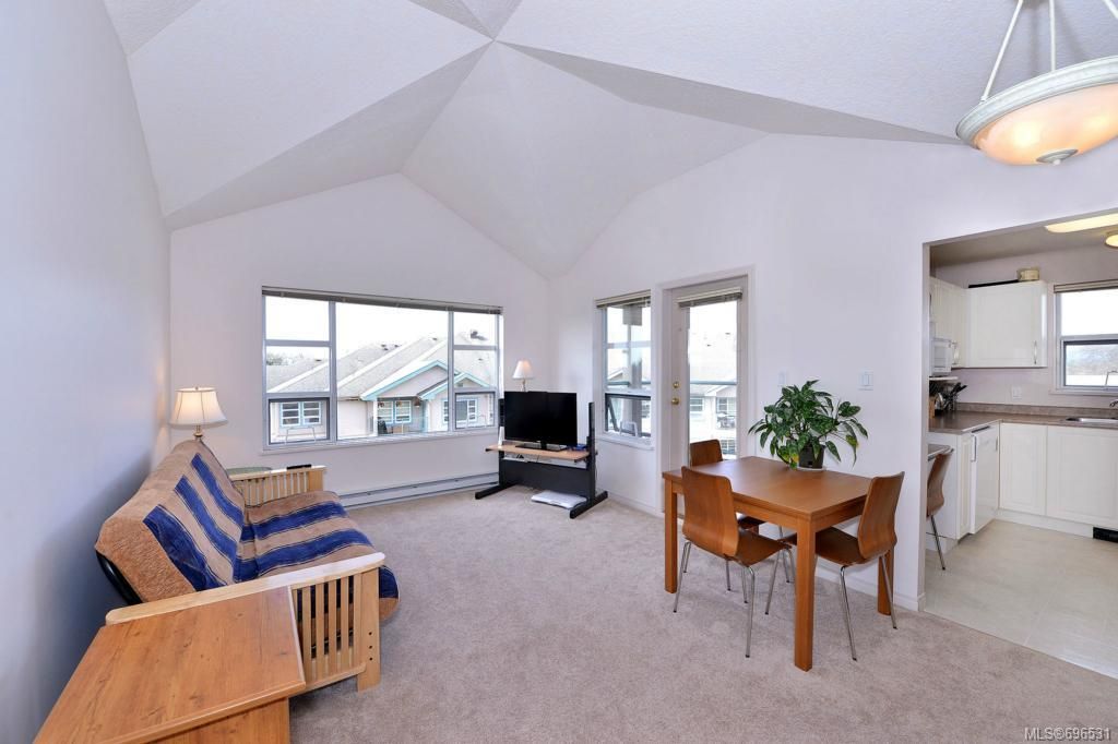 listing image 16043774234327720664