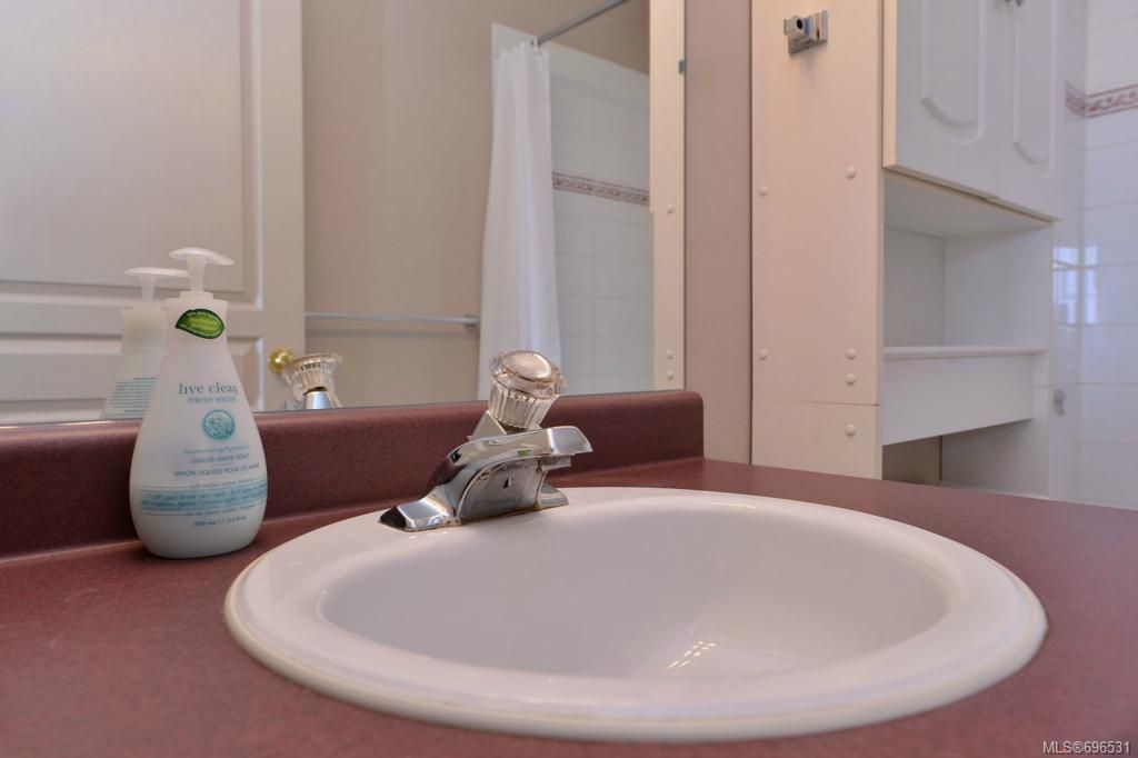 listing image 16045295745278099896