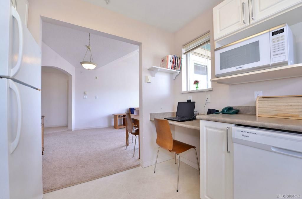 listing image 16048459910026095035