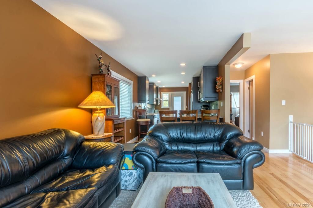 listing image 16044585210012103467