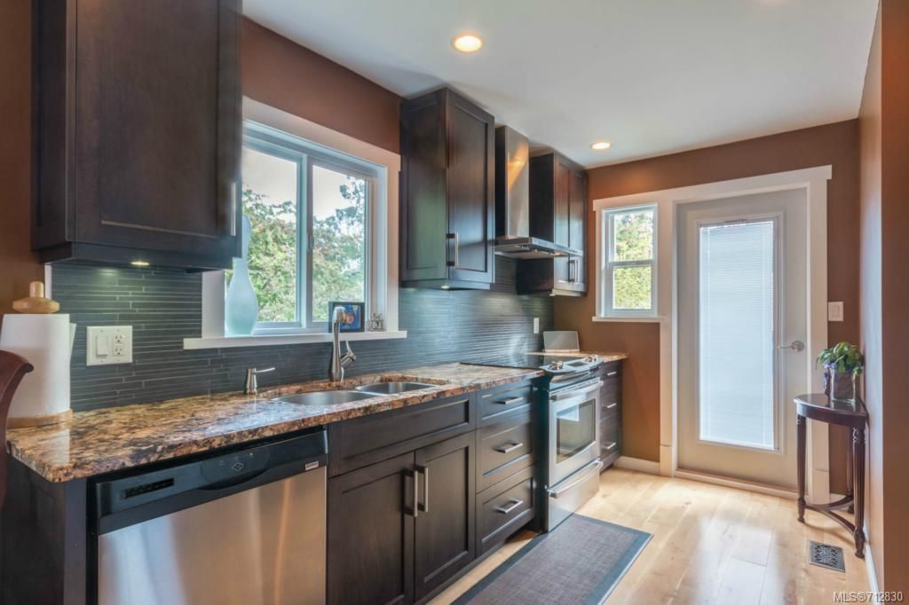 listing image 16048578932197339771