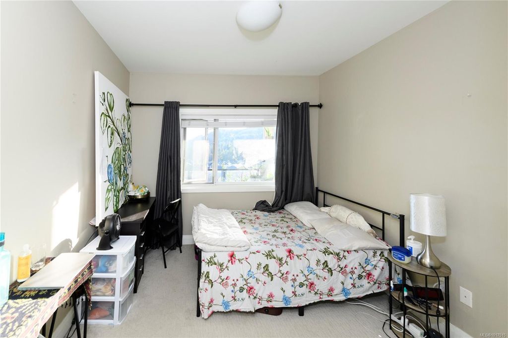 listing image 16048557706694138714