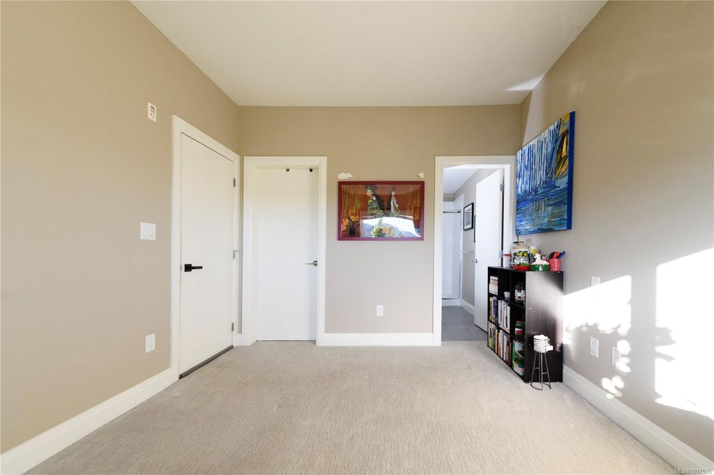 listing image 16048755328508098578