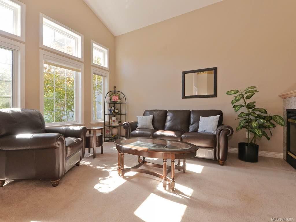 listing image 16044234168456031363