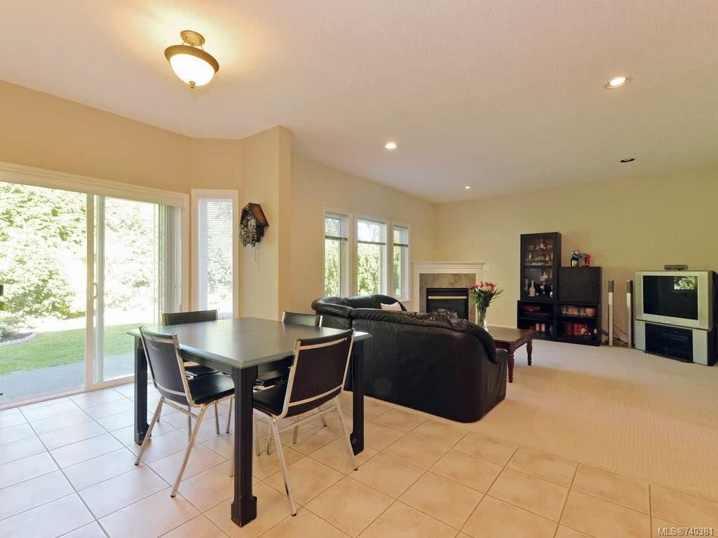 listing image 16045756521526380618