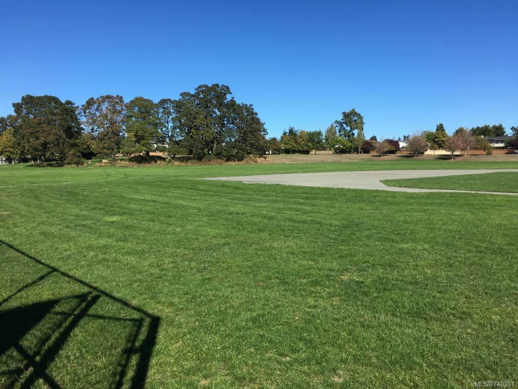 listing image 16045652396581339560