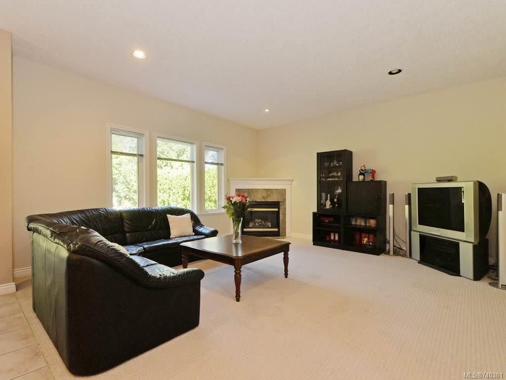 listing image 16042413415503458146