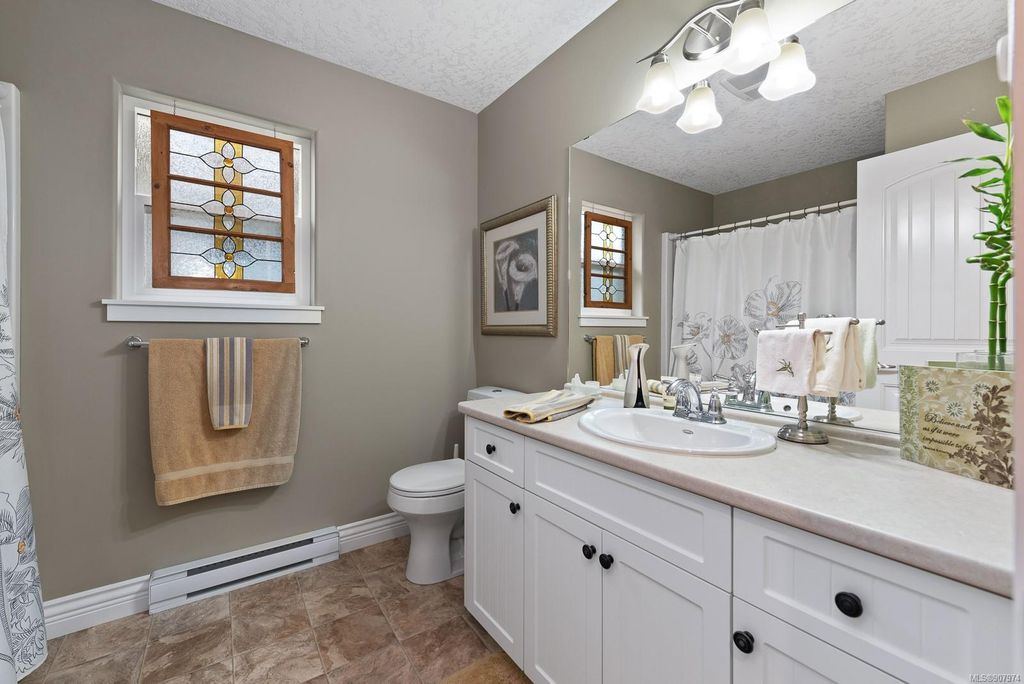 listing image 16042060211815