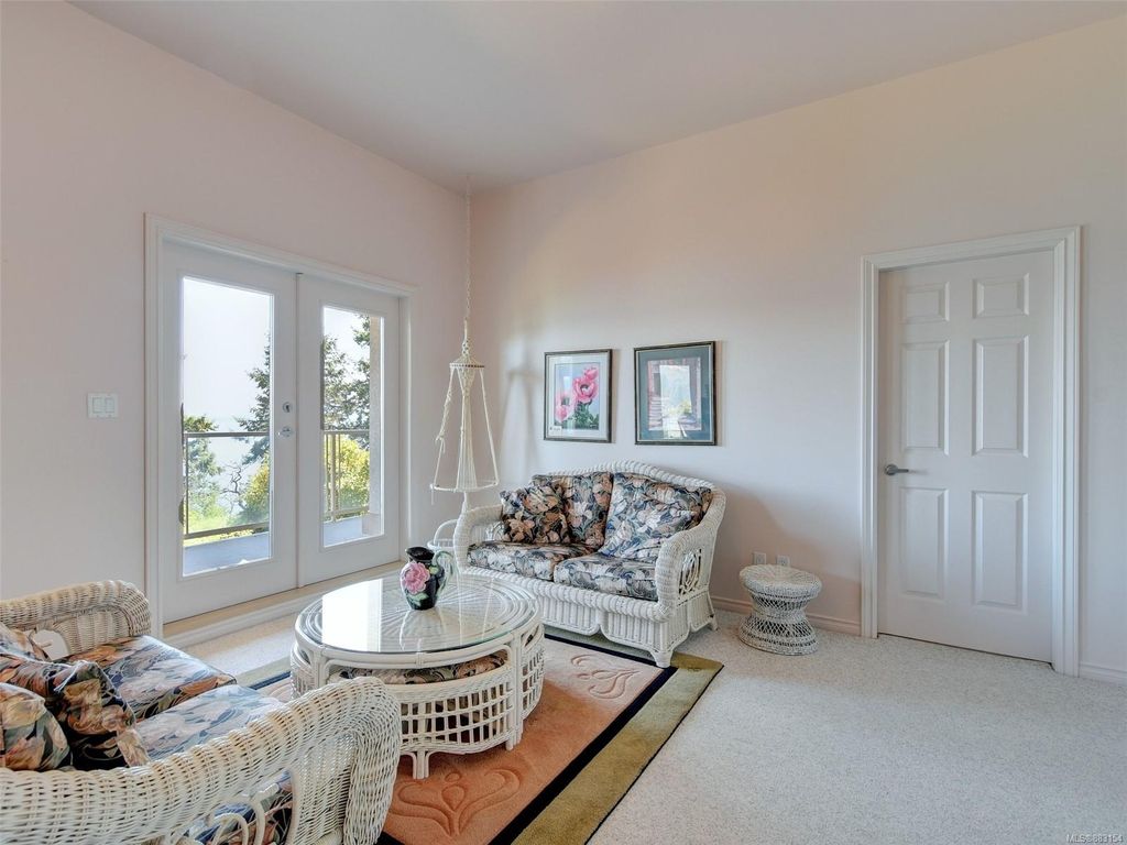 listing image 16044044327548