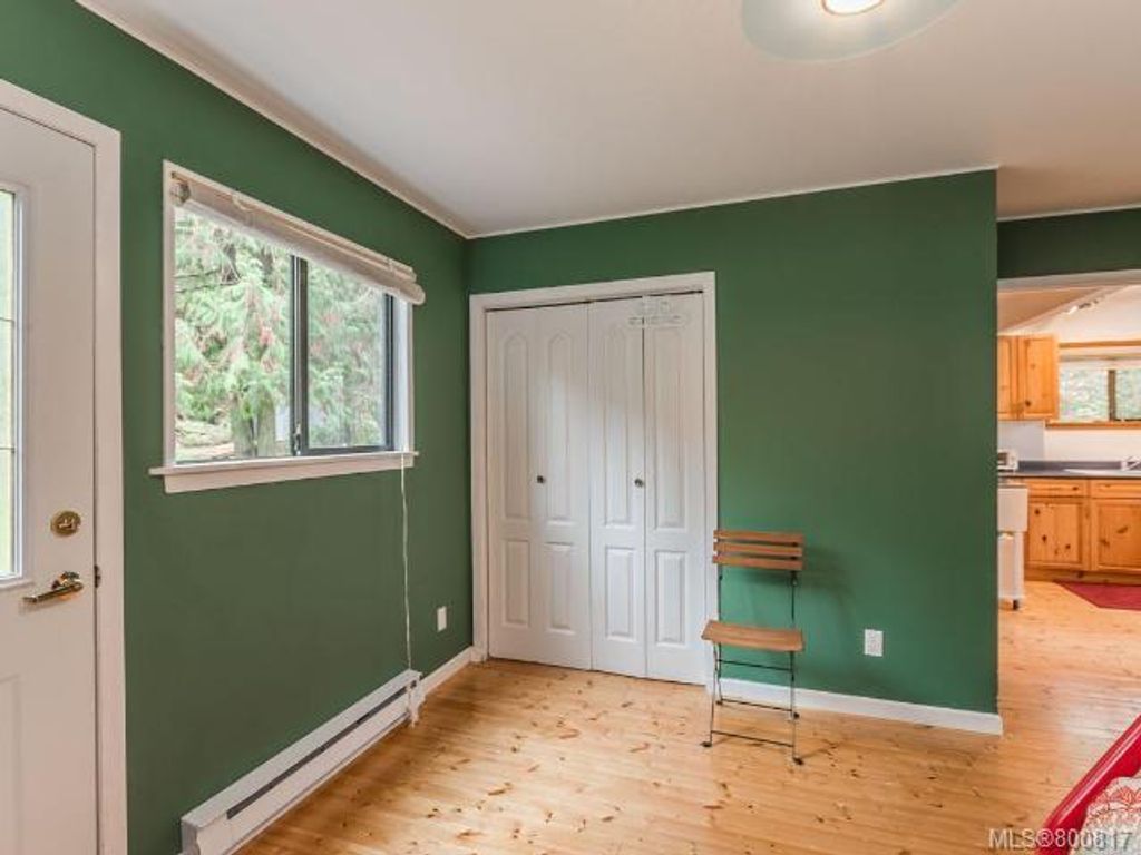 listing image 16042215045260495830