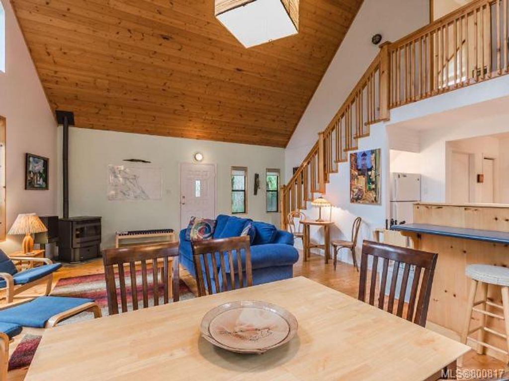 listing image 16047084889620763072