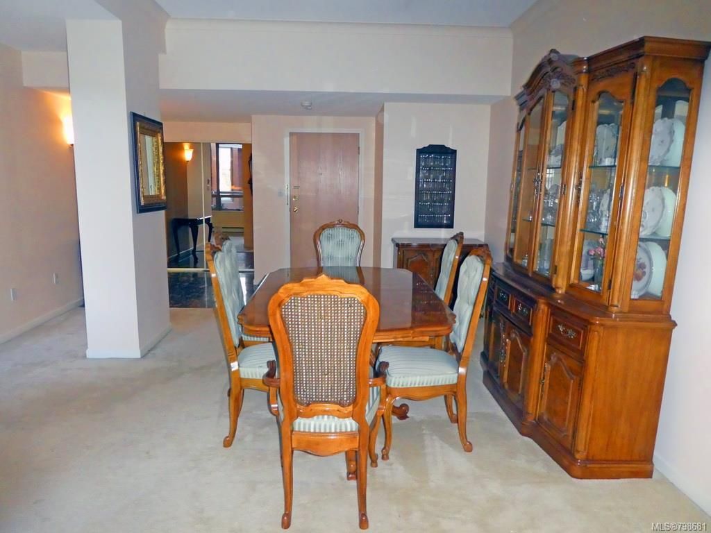 listing image 16045996143928543547