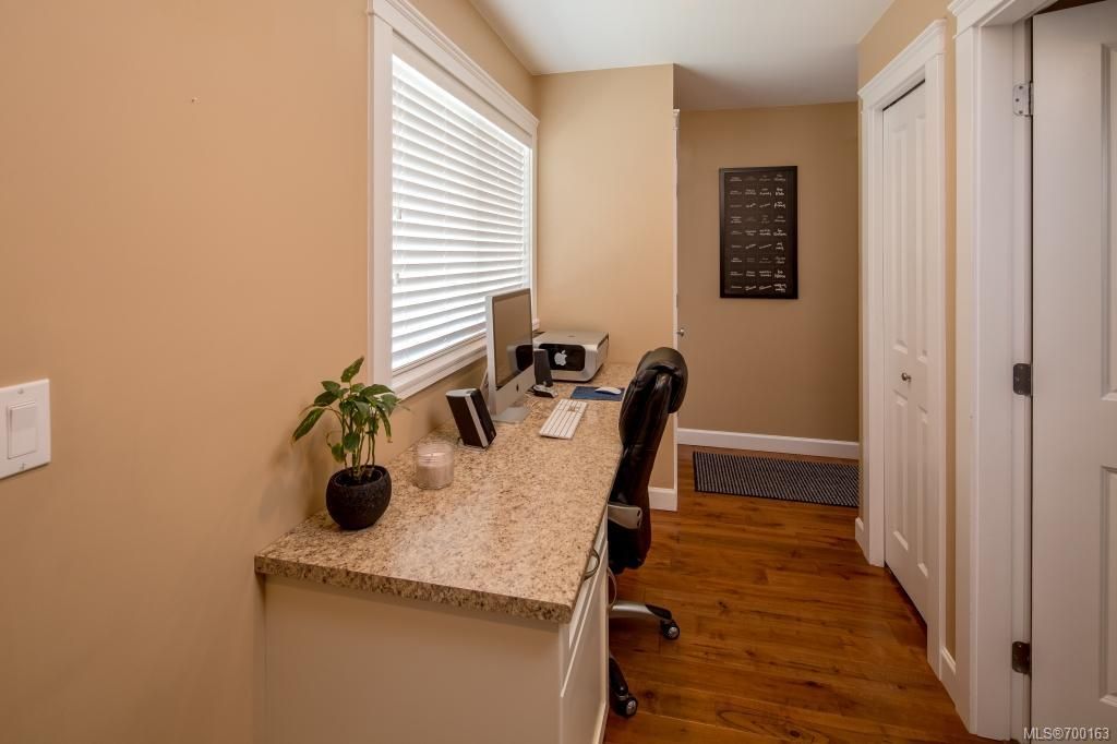 listing image 16048343501014563286