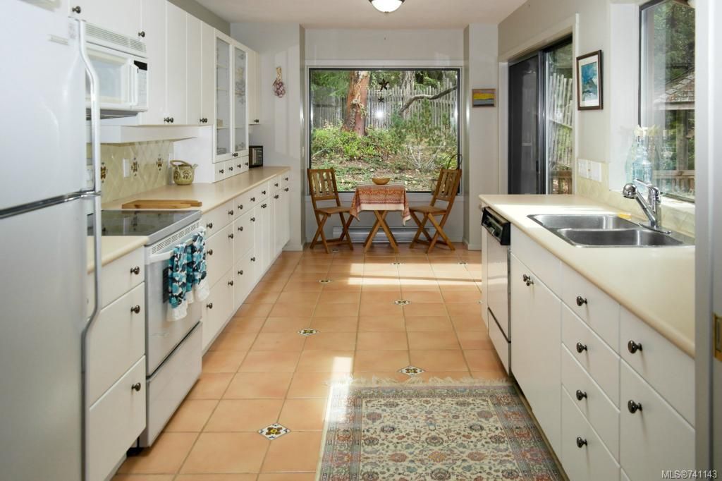 listing image 16046619057455842174
