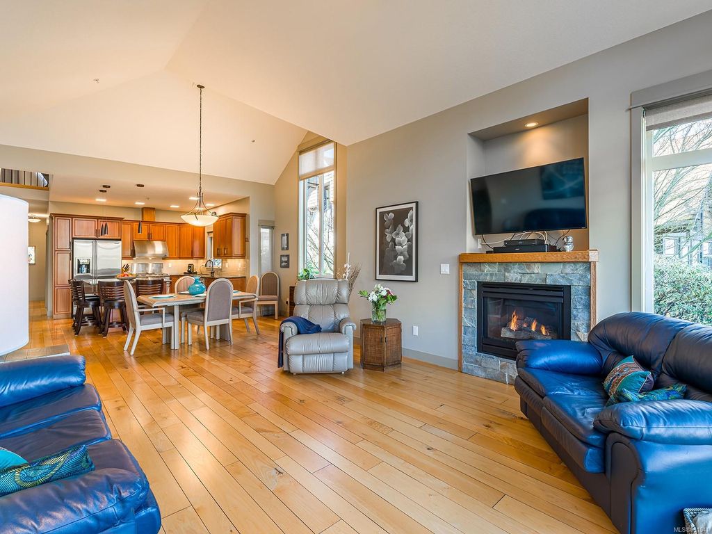 listing image 1604137950403