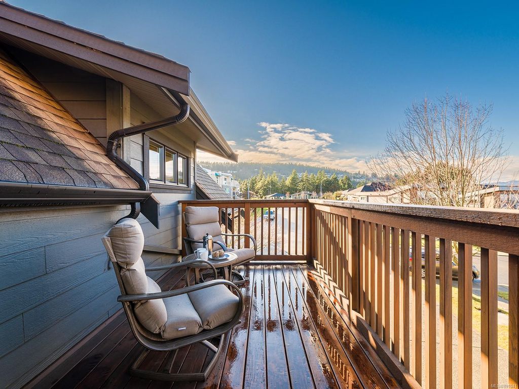 listing image 16042467993996