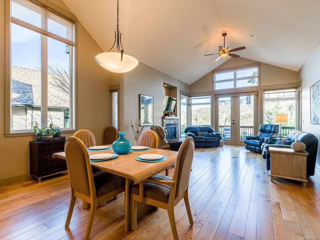 listing image 16041933802330