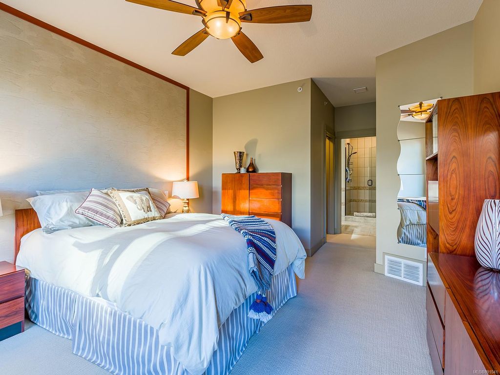 listing image 16042536239094