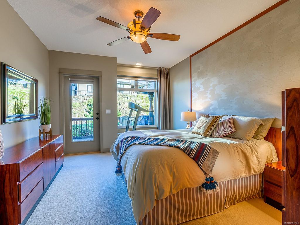 listing image 16043476887016