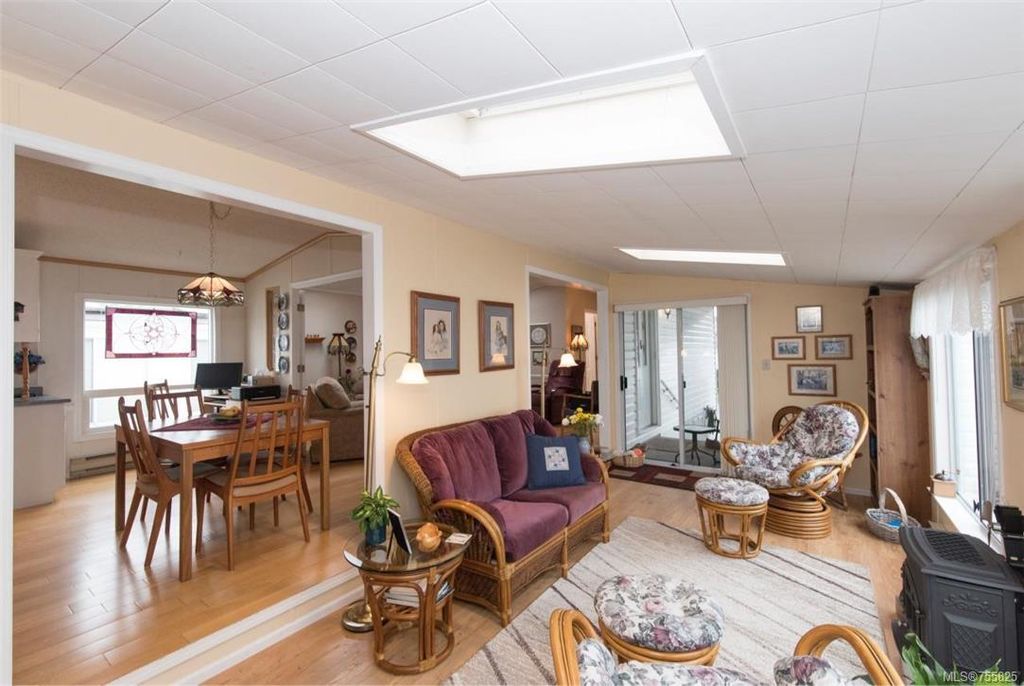listing image 16042193356513337687