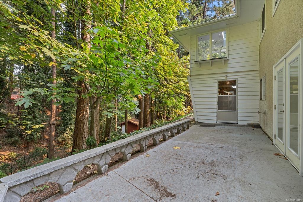 listing image 16042068714110226886