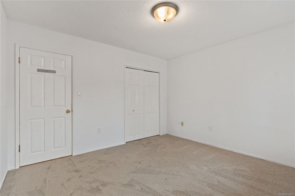 listing image 16042654667419092726