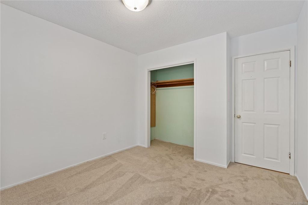listing image 16044763103197570235