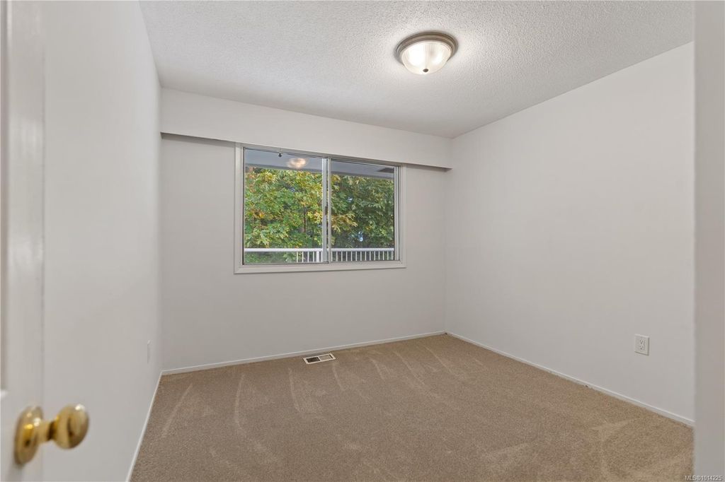listing image 16040647503192176736