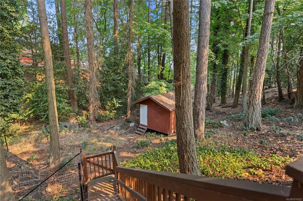 listing image 16044715554515145822