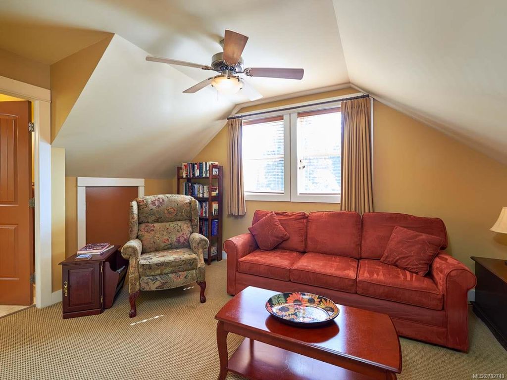 listing image 16047063630821095488