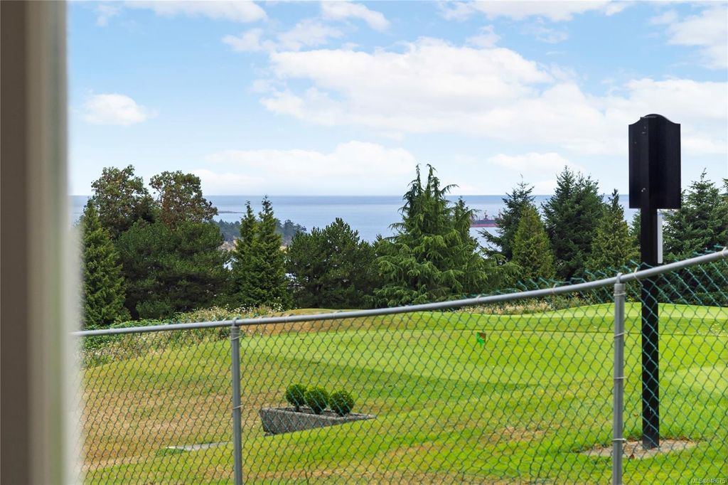 listing image 16044490406995669855