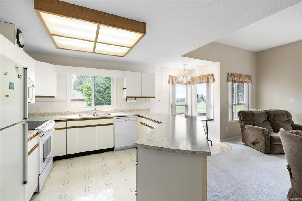 listing image 16043058219880737390