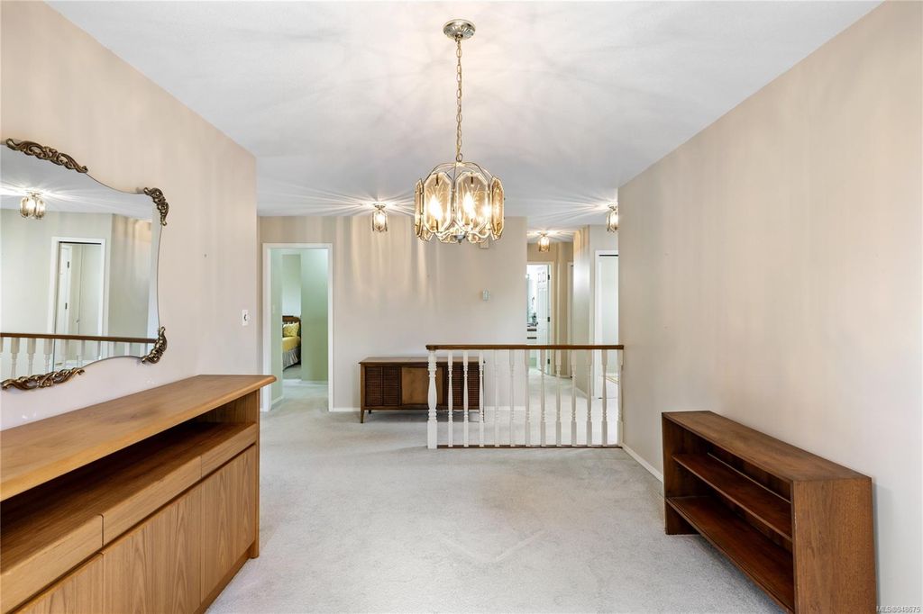 listing image 16046196882490292490