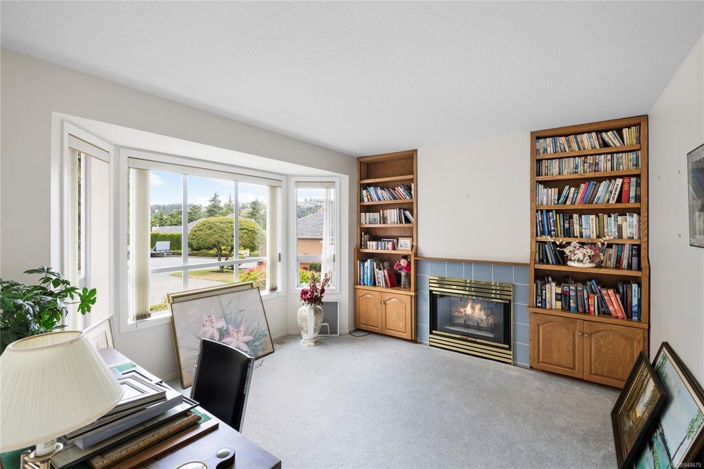 listing image 16042537173799282552