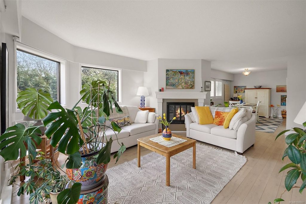 listing image 16045461186357322191